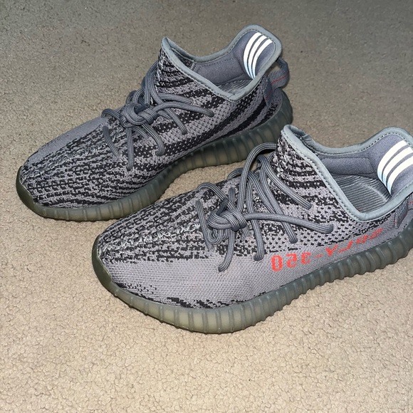 Yeezy 350 V2 Beluga 2.0 size 7 - Picture 1 of 10